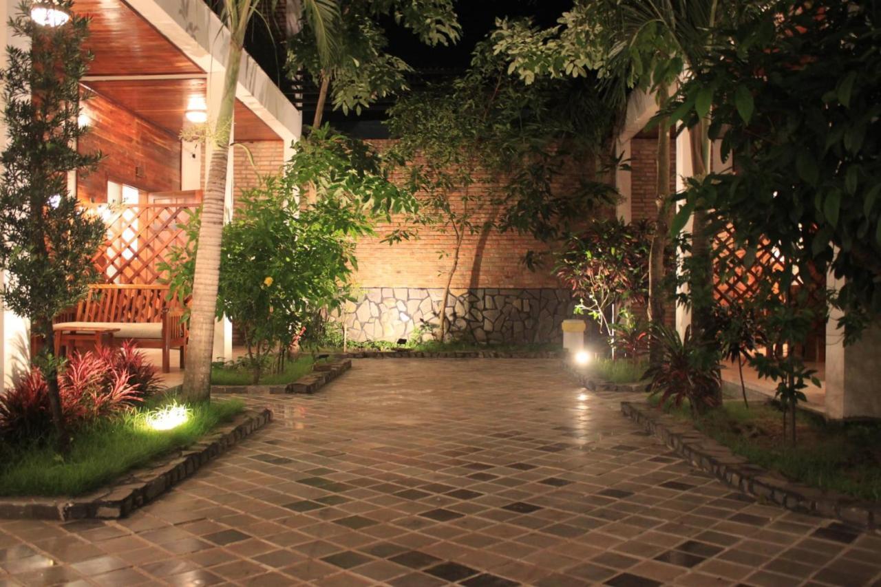 Ambedo Hotel Phu Quoc Luaran gambar